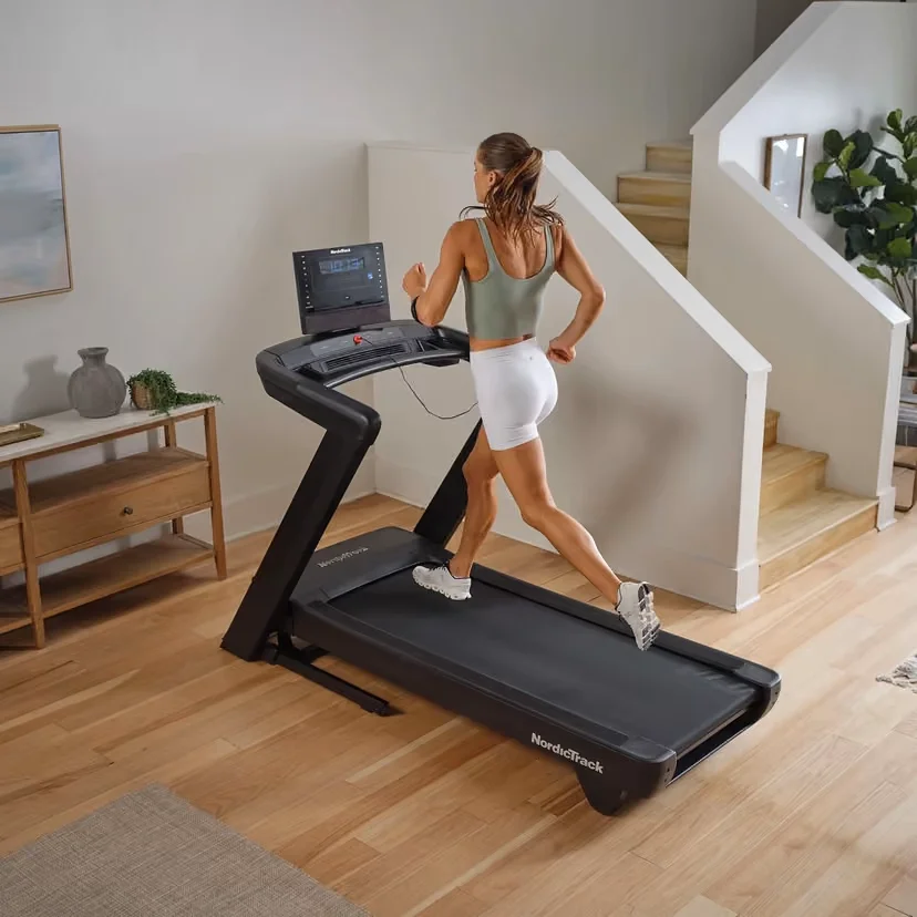 Tekalna steza NordicTrack Commercial LE Tekalna steza NordicTrack Commercial LE