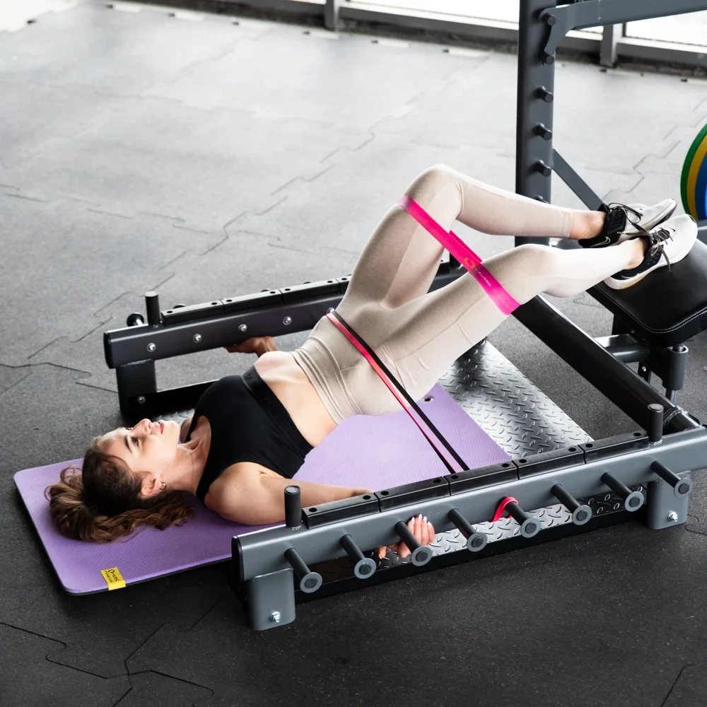 Hip thrust s trakama na HMS SMP01 Hip thrust s trakama na HMS SMP01
