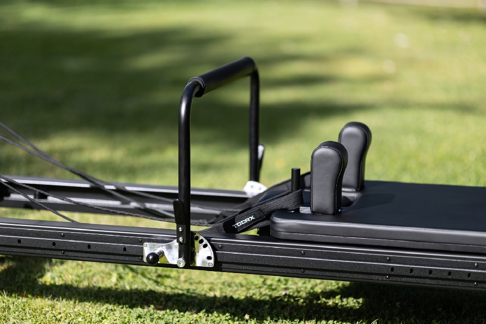 Pilates Reformer TOORX PTX 8000 – profesionalni aluminijski